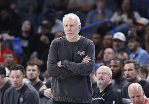 实时NBA火箭vs猛龙直播_实时NBA火箭vs猛龙直播实时直播_实时NBA火箭vs猛龙直播高清流畅观看