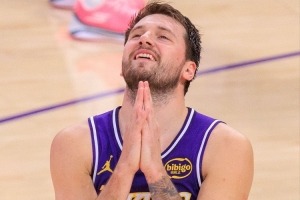 NBA灰熊vs爵士_NBA灰熊vs爵士免费高清直播_NBA灰熊vs爵士在线观看入口