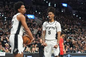 NBA猛龙vs热火_NBA猛龙vs热火全场次直播_NBA猛龙vs热火所有比赛免费看