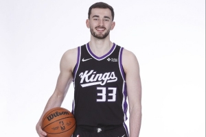NBA老鹰vs篮网_NBA老鹰vs篮网在线观看_NBA老鹰vs篮网免费高清直播