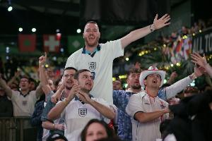 中超上海海港vs大连英博_中超上海海港vs大连英博在线观看_中超上海海港vs大连英博免费高清直播